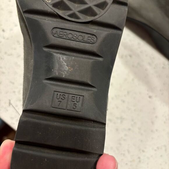 Aerosoles gray suede leather booties size 7 - Picture 7 of 7